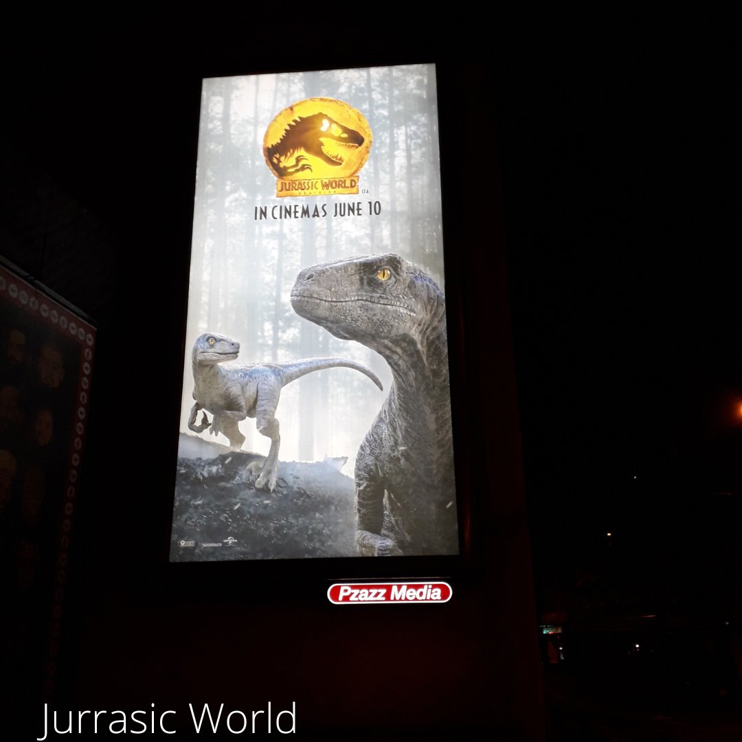 The Dinosaurs are back !! @jurassicworld in cinemas soon.🦖🦕 
#jurrasicworld #jurrasicpark #universalstudios #dinosaurs #chrispratt #brycedallashoward #jeffgoldblum #outdooradvertising #billboardadvertising #thursday #photooftheday #ooh #lightbox #illumination #dooh #Dublin