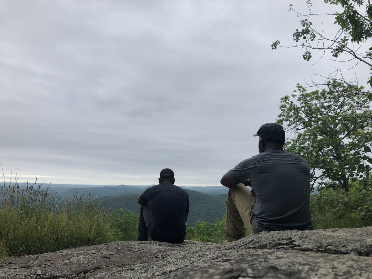 EarleChambers's tweet photo. Set up camp last night in rain. Up early to get another 15miles in today. Forecast looks like more rain. #ChambersAT @growacity @REI https://t.co/phrEsyFuDu