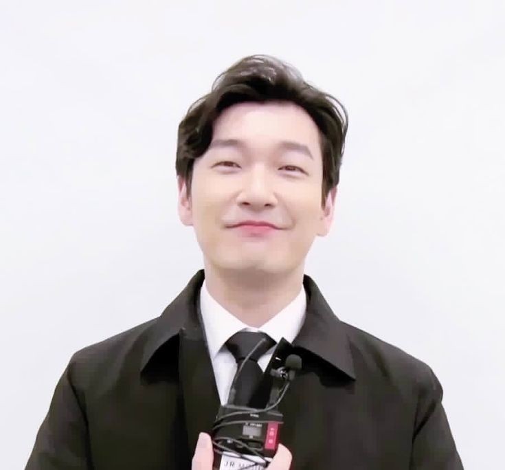 jiyayayayaa's tweet photo. Happy bday uri geomsanim
Hwang Si Mok 🥳🥳🥳
Please come back soon
Can't wait Stranger 3 !!!
#HAPPYSIMOKDAY https://t.co/f2FxqmEJ8D