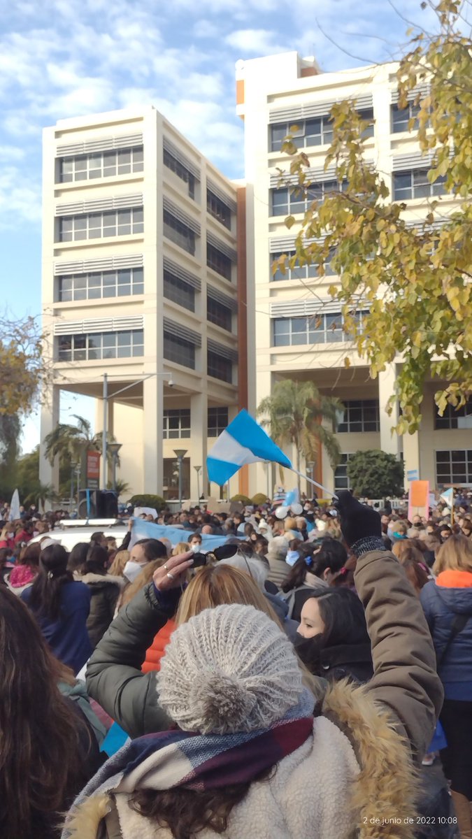 Dense una vuelta por el cívico, gente. Ésta lucha es de todo el pueblo ✊🏼🇦🇷