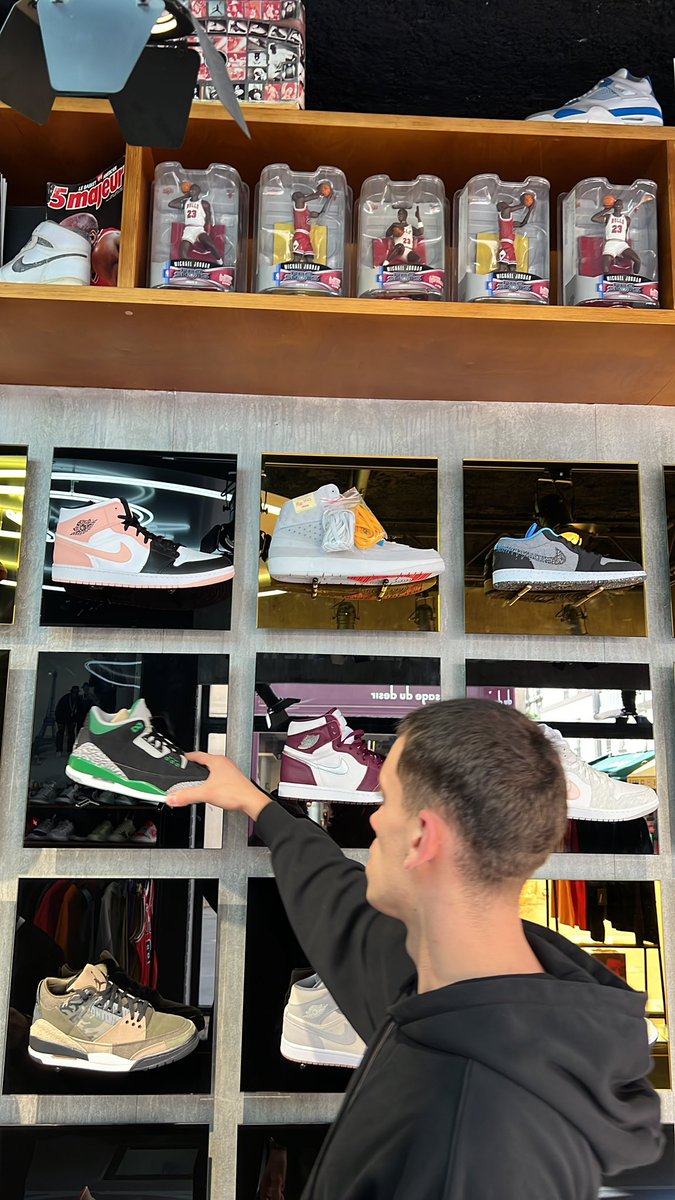 maskedapple tweet media