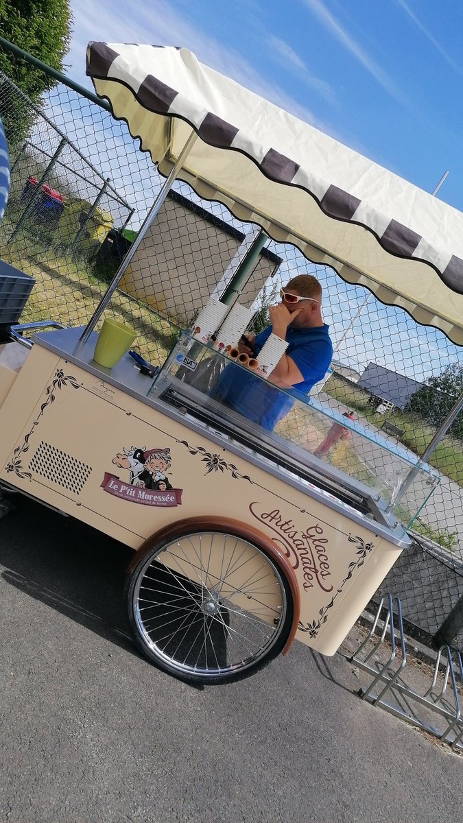 Julie Henry tweet media