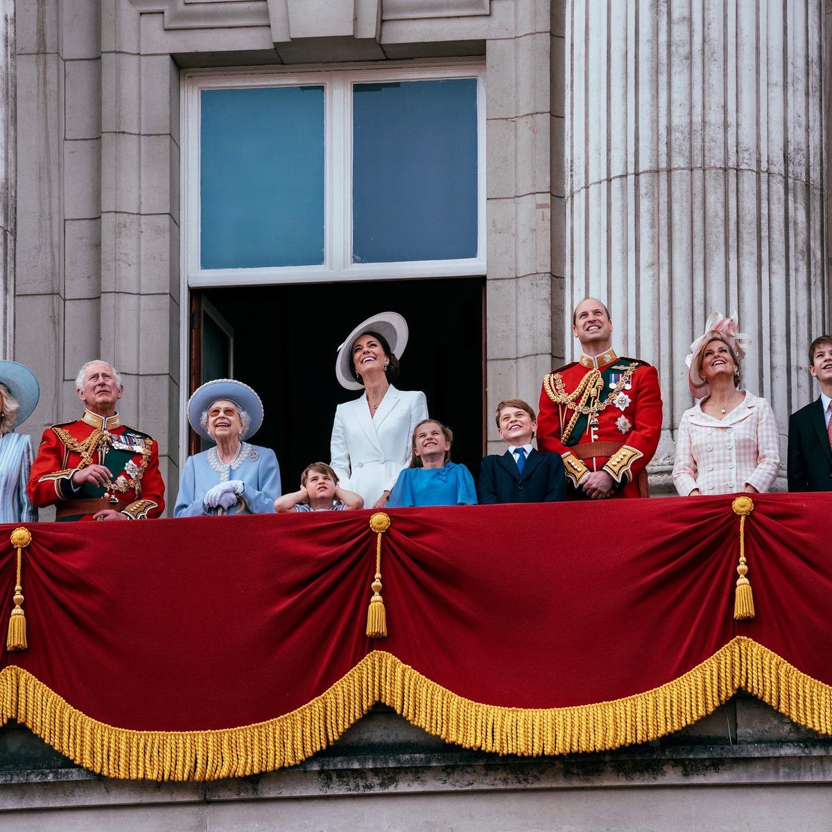 The Prince and Princess of Wales tweet media