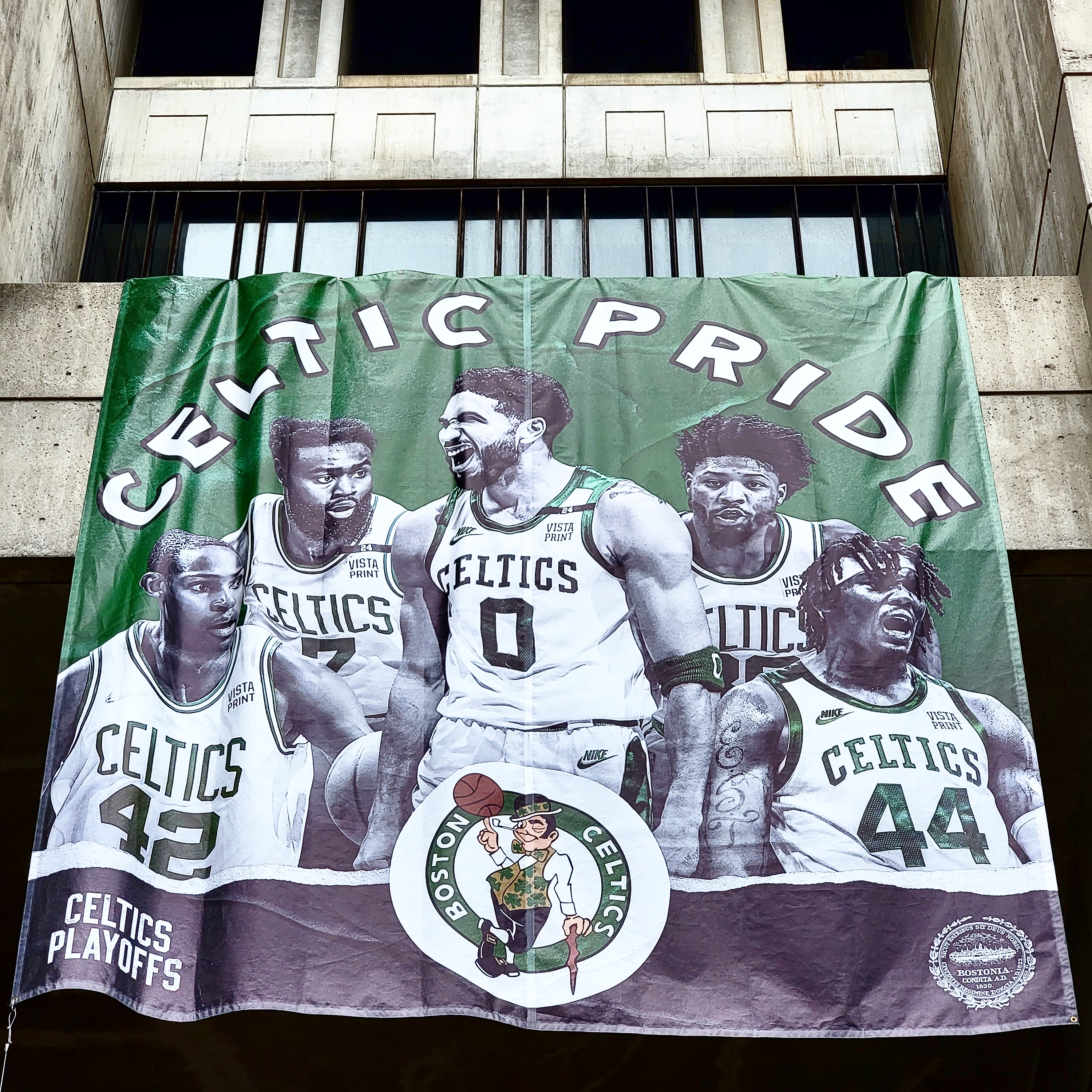 Boston Celtics: Raising Banner 17 – Waitkus Studios