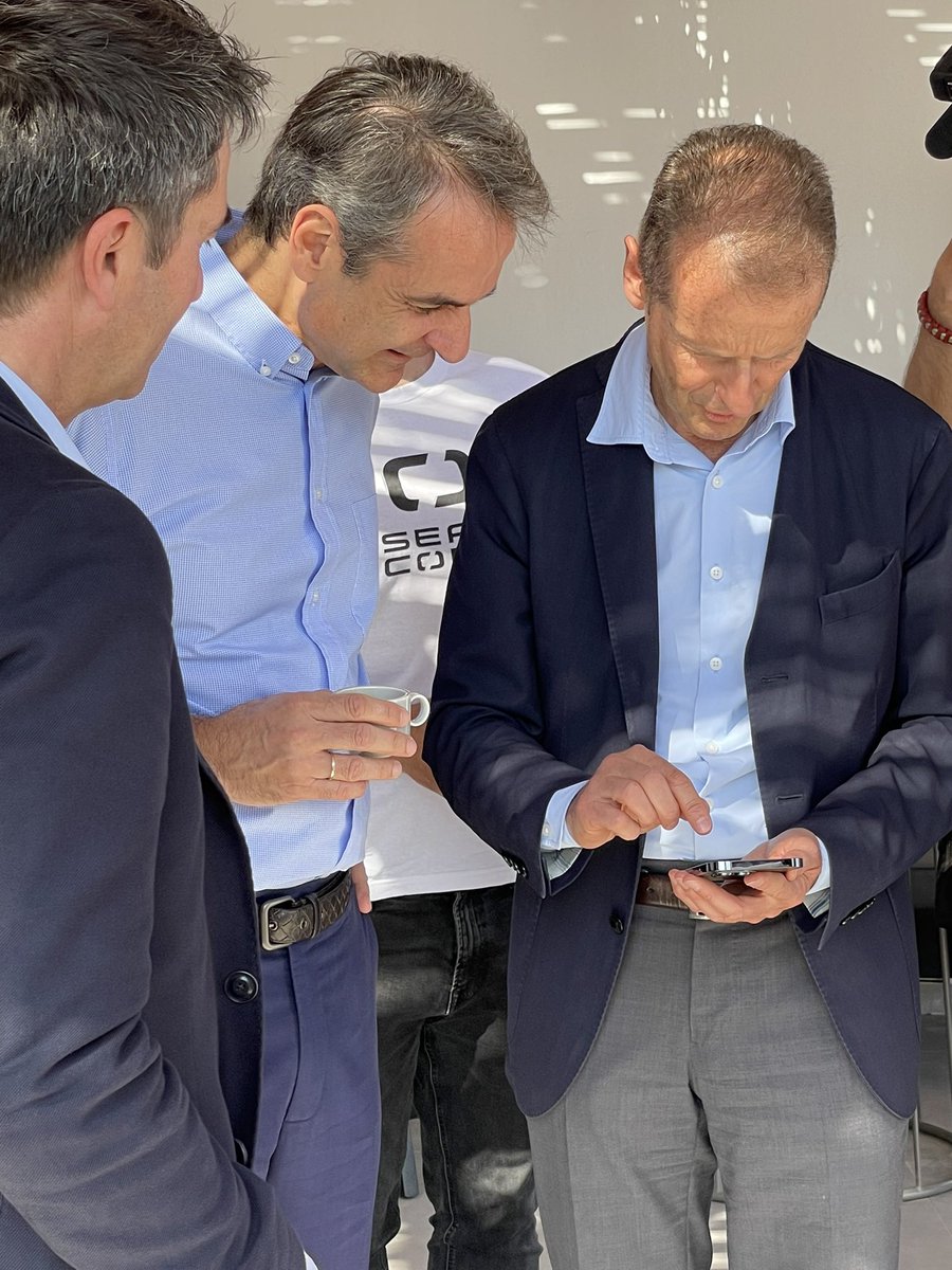 Volkswagen Group tweet media