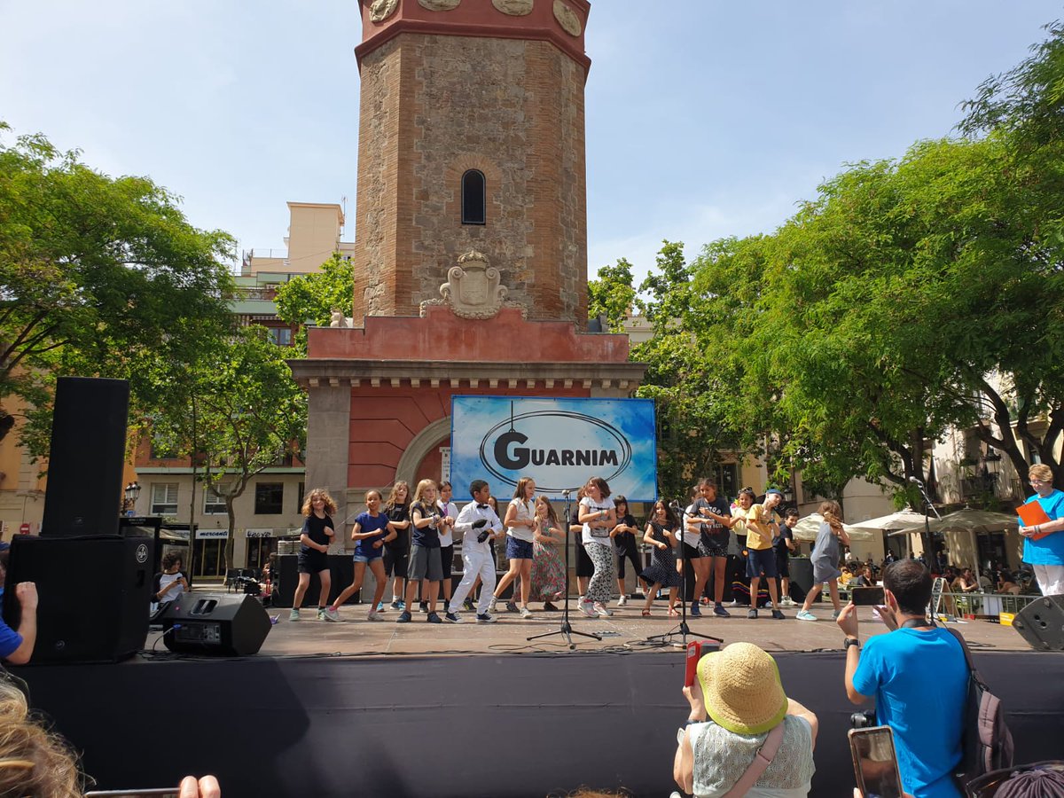 NouPatufet tweet media