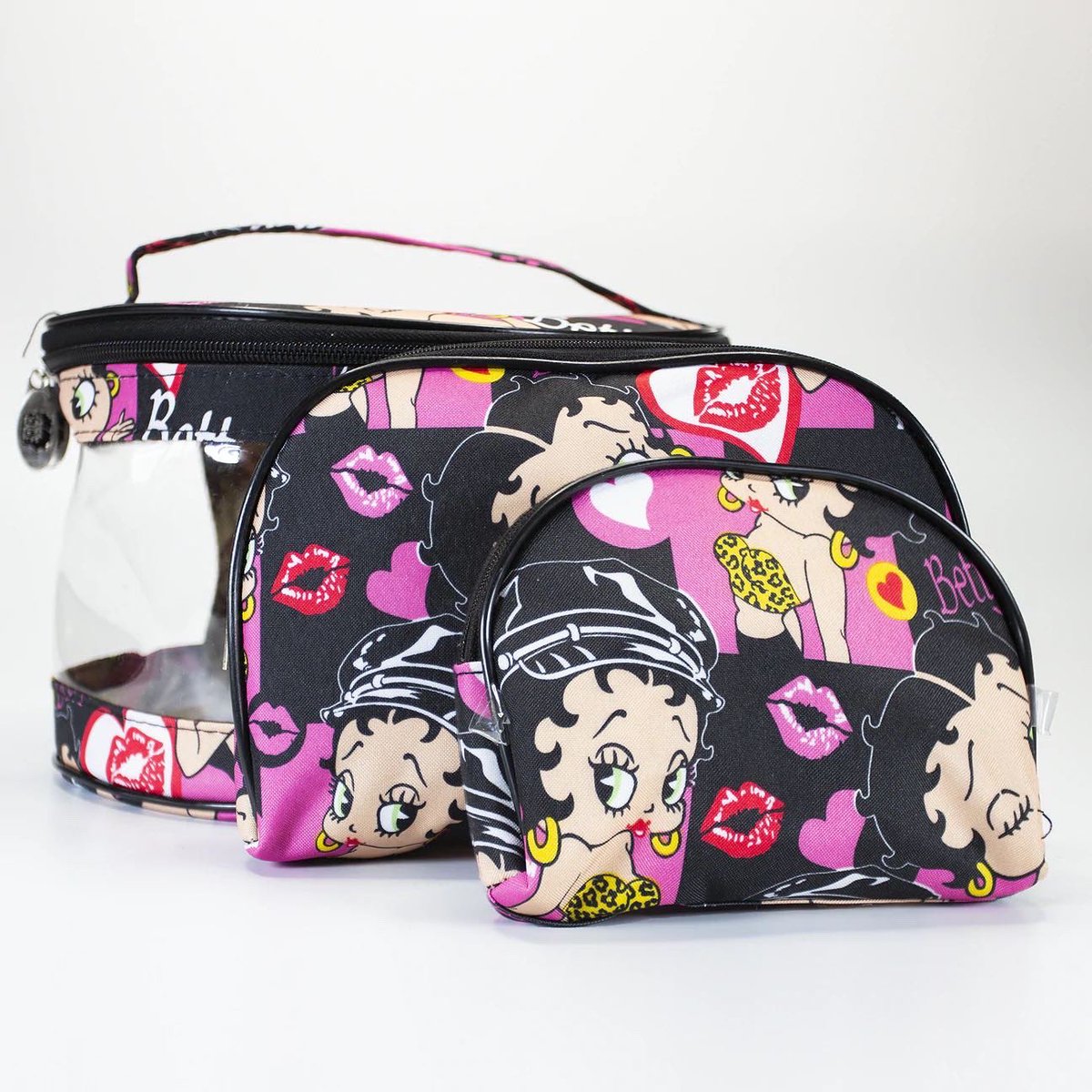 bettyboopnews's tweet photo. Store all your summer beauty essentials in this super cute cosmetic case set! 💄💖 You can find it at the official #BettyBoop online store: https://t.co/S08Djgx1CR 😍

#booplove #beauty #beautybloggers #fun #travelset #bettyboopstyle #summerstyle https://t.co/8Hm1GM5OBM