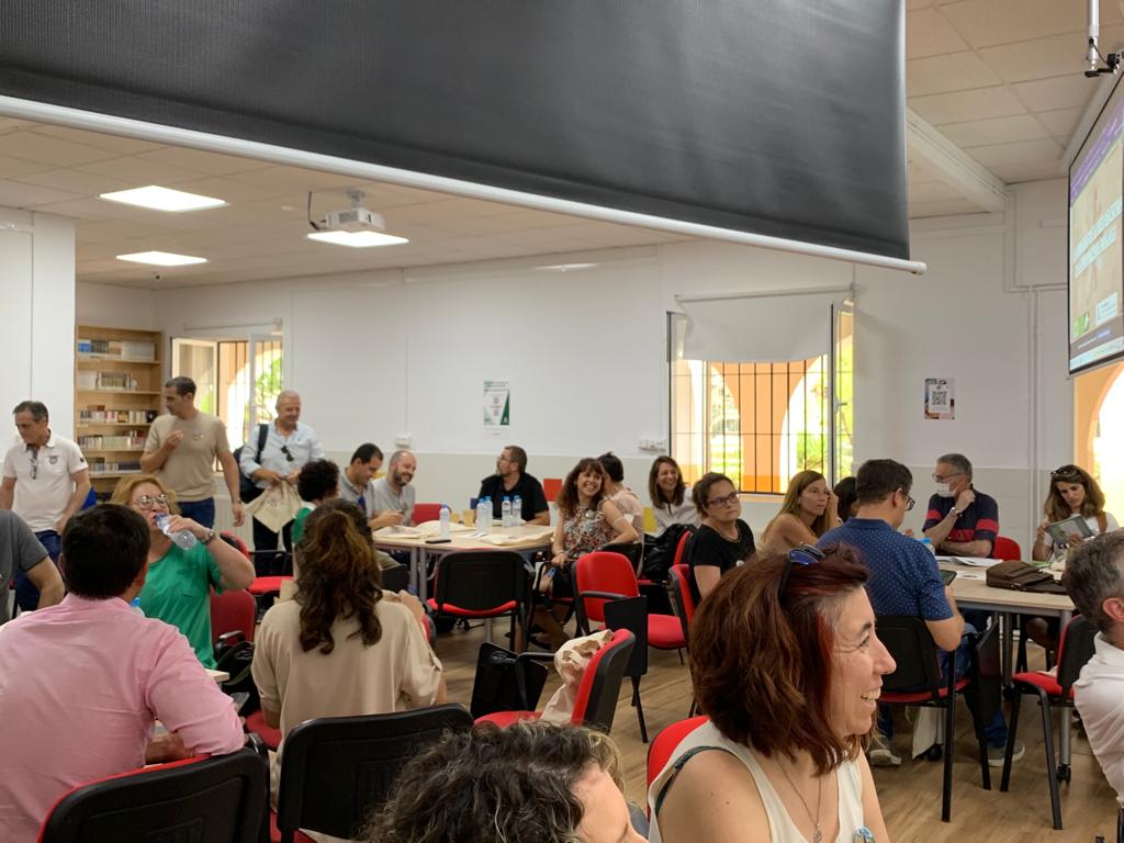 cepmalaga's tweet photo. Comienzan las Jornadas Provinciales de la Red Asesora. Unas jornadas muy esperadas, llenas de entusiasmo y esfuerzo, gracias a @cepronda por vuestra afectuosa acogida. @cepantequera @cepaxarquia @cepmarbellacoin @cepmalaga https://t.co/QprisIF7eQ