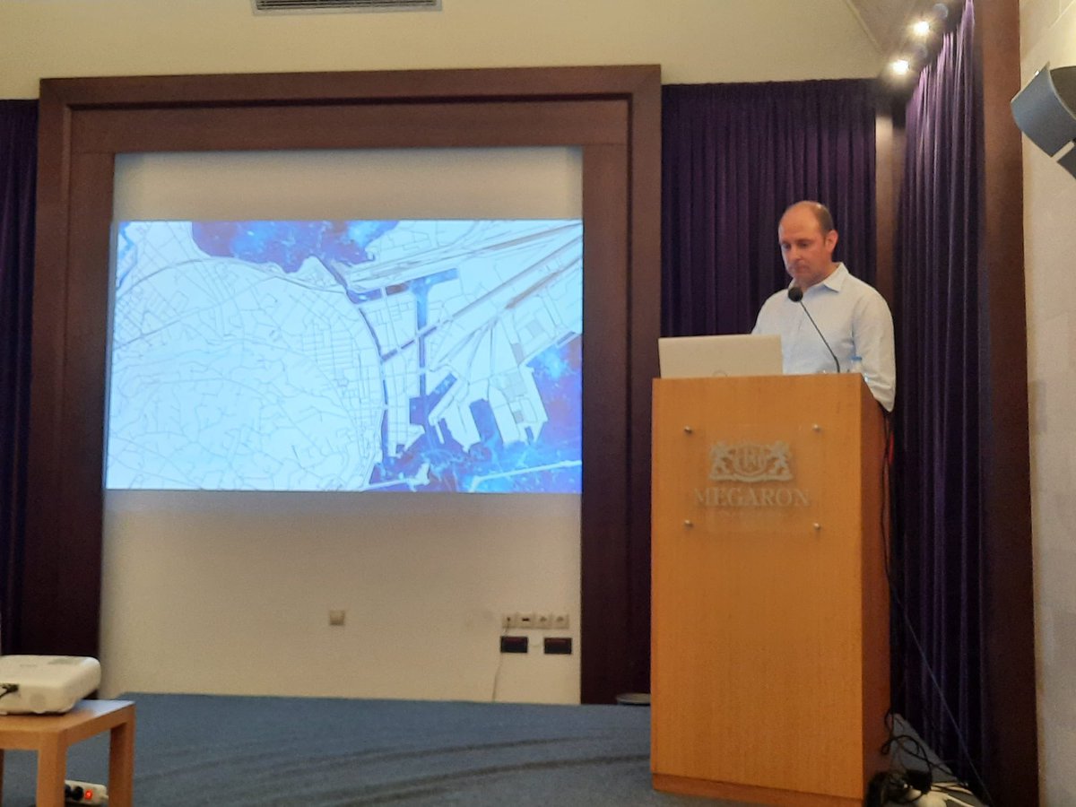 En el marc del <a href="/psamidesproject/">Psamides Project</a>, el director de la Zona Portuària Sud, Enric Martínez, presenta a Iràklio els resultats de les 4 proves fetes als ports de la Ràpita i Blanes amb tecnologies orientades cap a la qualitat del servei i la millora del medi ambient.