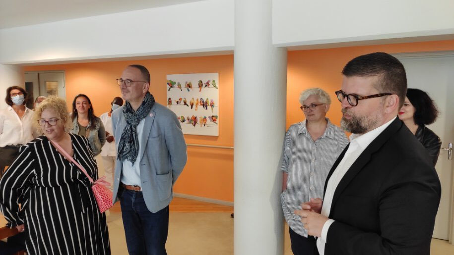 luccarvounas's tweet photo. Suite de mon déplacement @unccas à #Bourges avec la visite d’une #RésidenceAutonomie, puis du #CCAS de Bourges, avant d’assister à un #AtelierNumérique et de visiter enfin la Maison de la Culture, qui sera le lieu de notre prochain Congrès #UNCCAS en mars 2023. #Inclusion https://t.co/OJY7V9Qyi0