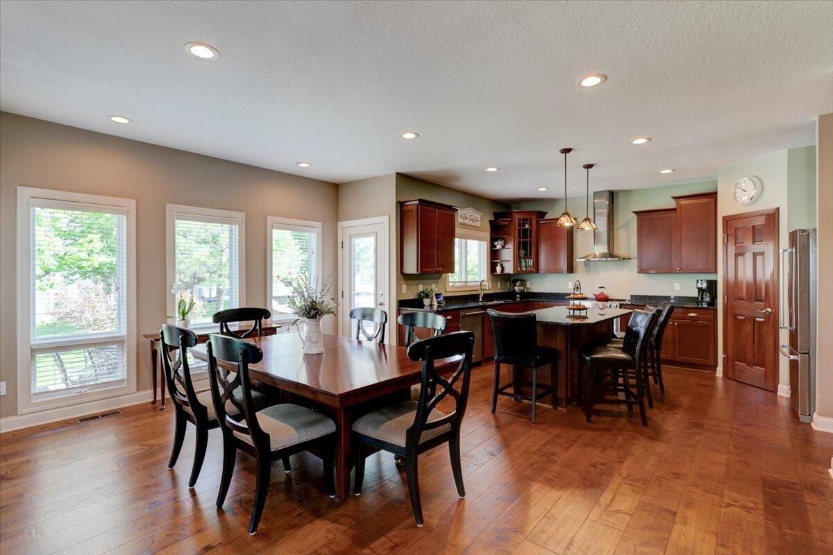 Friedrich Iowa Realty tweet media