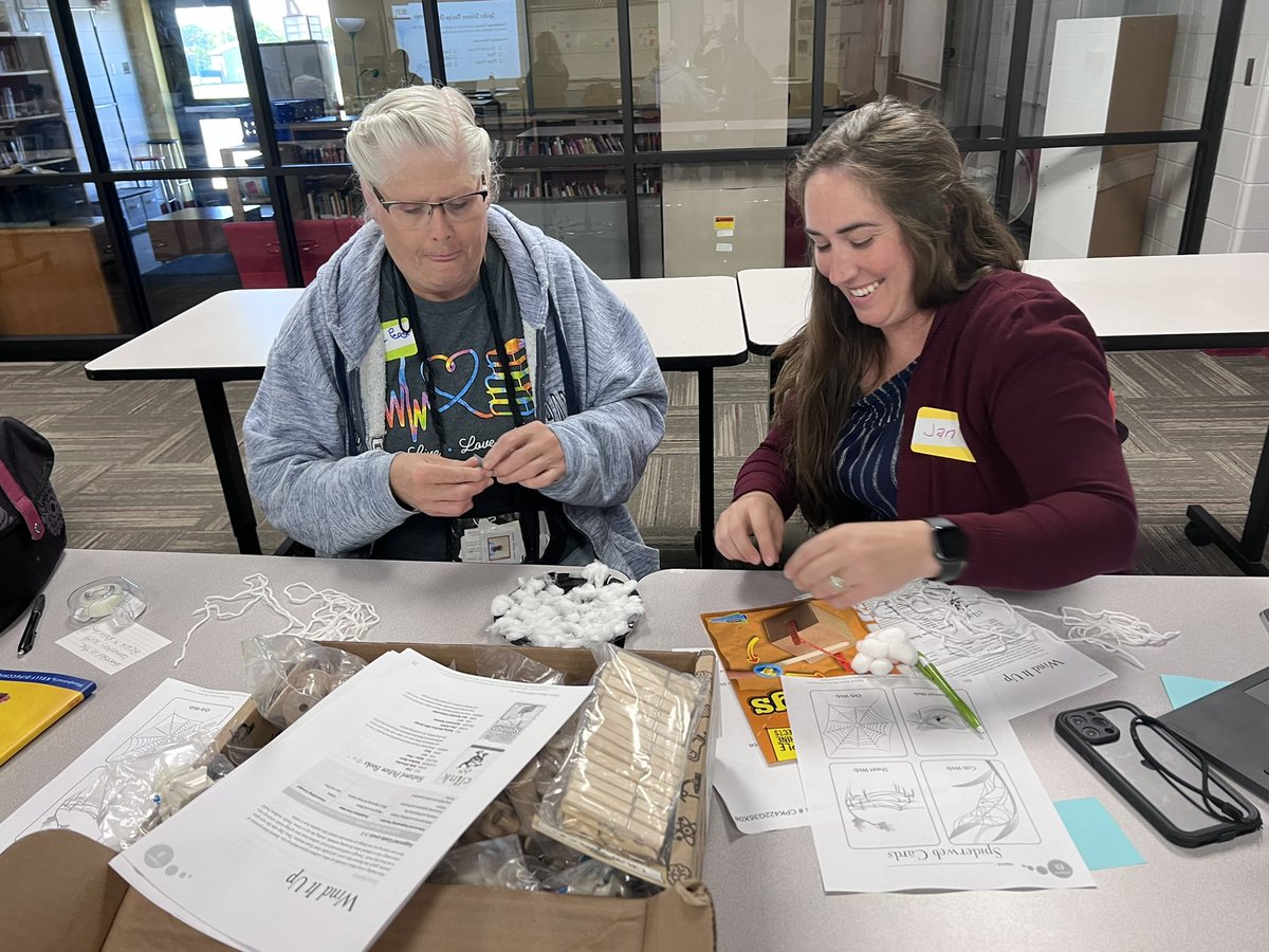 i2Conference's tweet image. Check out Developing Essential Skills with Picture Perfect STEM! 
#I2Conference 
#INeLearn