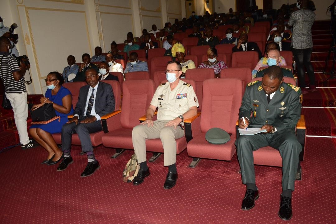 ESIG_Yaounde's tweet photo. Under the high patronage of Mr. BETI ASSOMO Joseph, Minister Delegate at Presidency in charge of Defense, and in front of the defense attaché at the French Embassy, experts in legal, geopolitical, energy and defense issues took turns at the IWC's podium. https://t.co/ROrc59fkeo