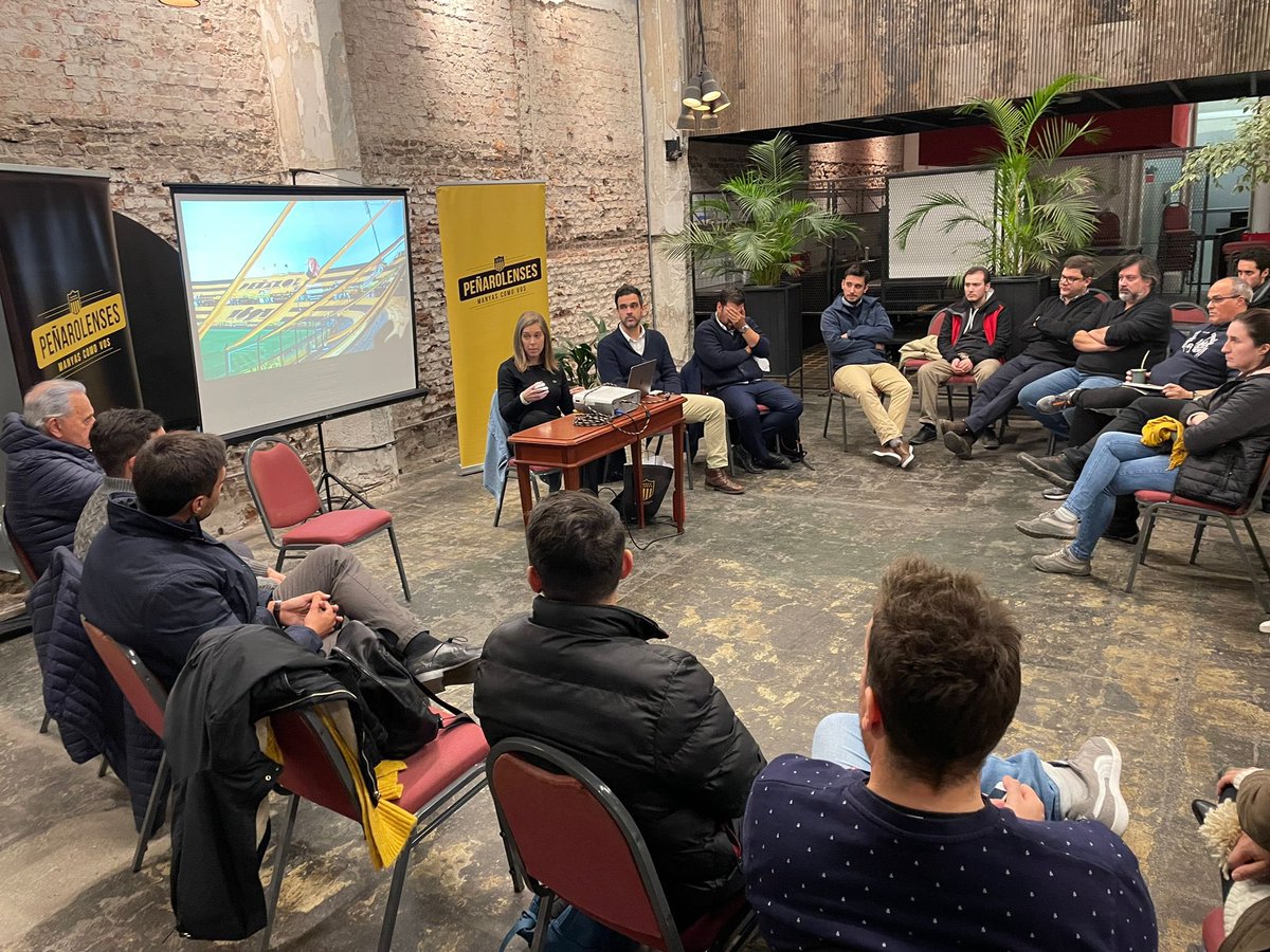 Los integrantes de Peñarolenses nos volvimos a juntar de manera presencial en la noche de este miércoles. La actividad sirvió para hacer una puesta a punto de las áreas en las que estamos participando y analizar la situación del Club en lo deportivo e institucional.