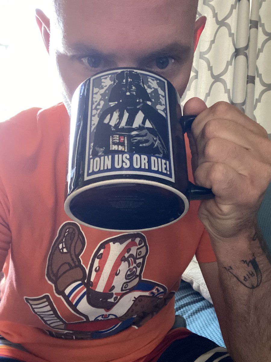 Officially, good morning Twitter family. Chose this mug because I binged the first three episodes of #ObiWan last night. Chose this shirt because WHY THE FUCK WOULDN’T I? #LetsGoOilers #GrantFuhr #OilDoodles