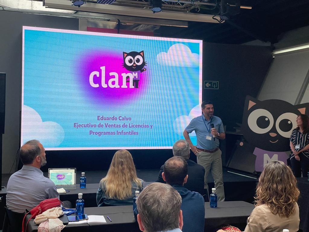 deaplanetaenter's tweet photo. We are happy and excited to share our upcoming projects with our licensee partners. 
These week, our team has travelled to Milan and Madrid to meet with our main clients and show them the latest news about our properties.
Are you ready to see what is next?
#Roadshow2022 https://t.co/oRT4MavXX4