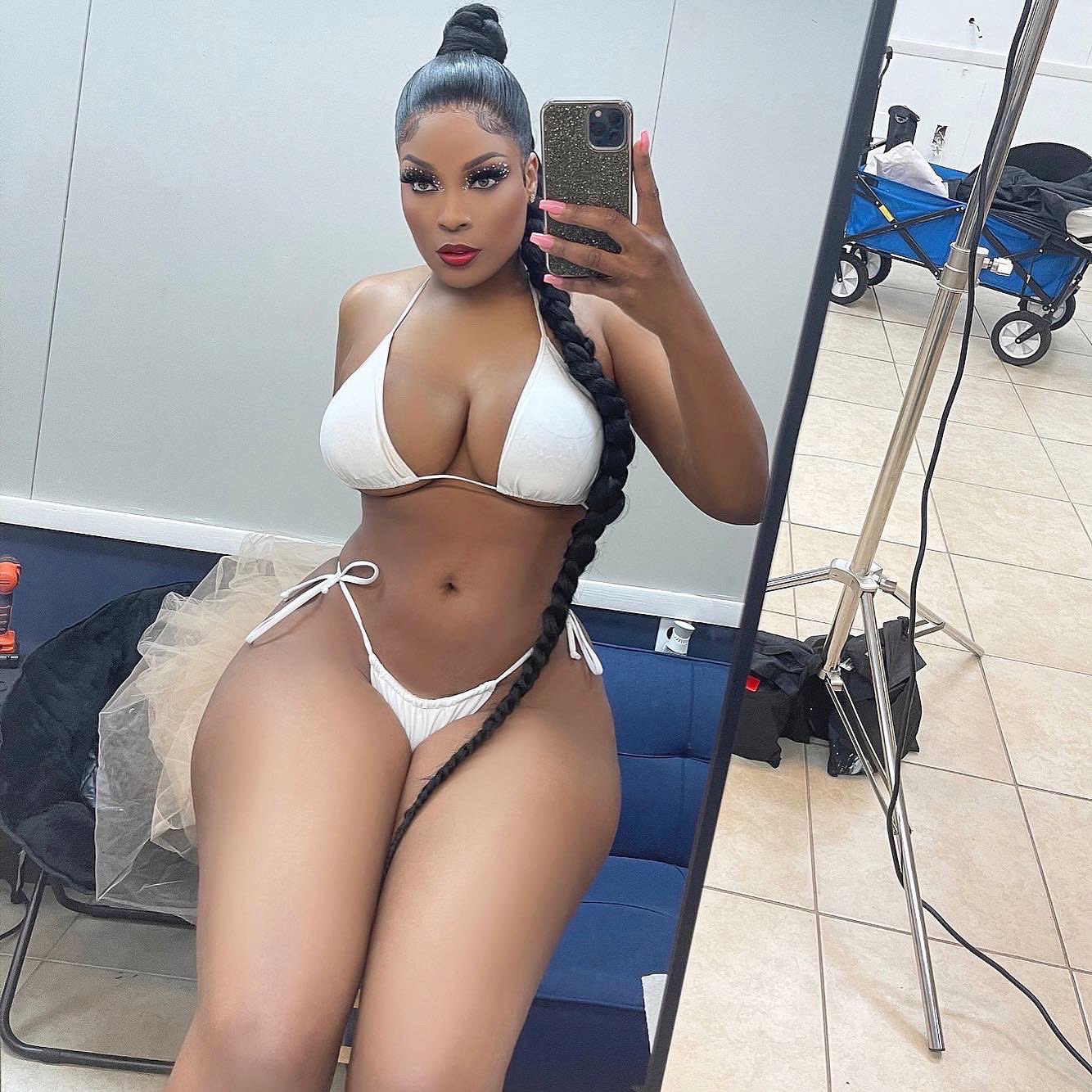 Millz on Twitter "Legs, hips, & body, odyyy https//t.co/9631V8MLv0