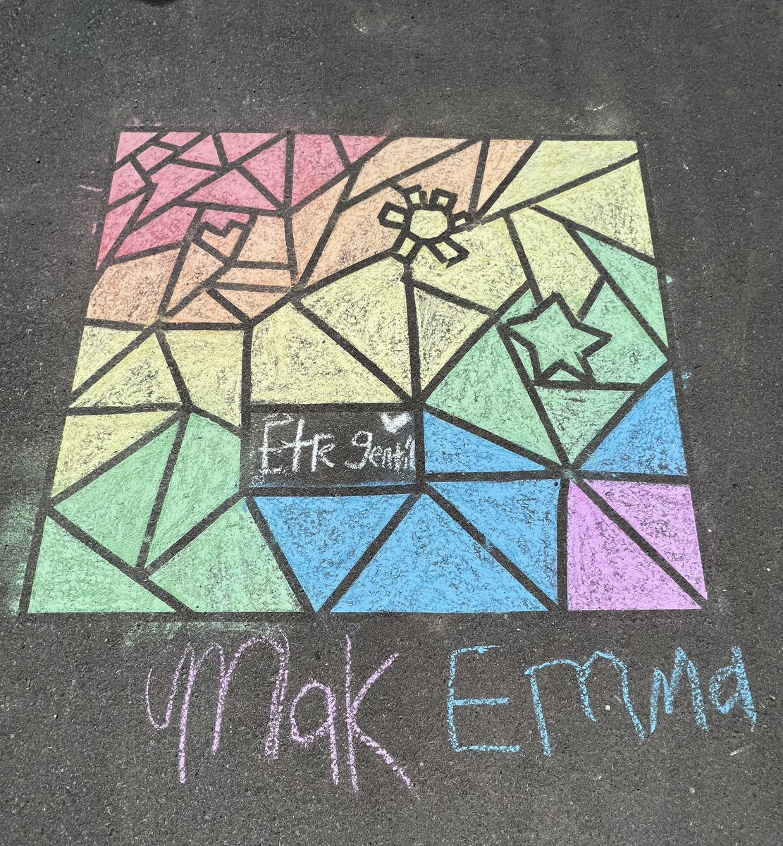MmeMrsCurtis's tweet photo. WOW! 8-1FI Chalk Art 🖼 
❤️🧡💛💚💙💜💕
@actondistrict 

Part 2/2 https://t.co/7RQejtGu5g