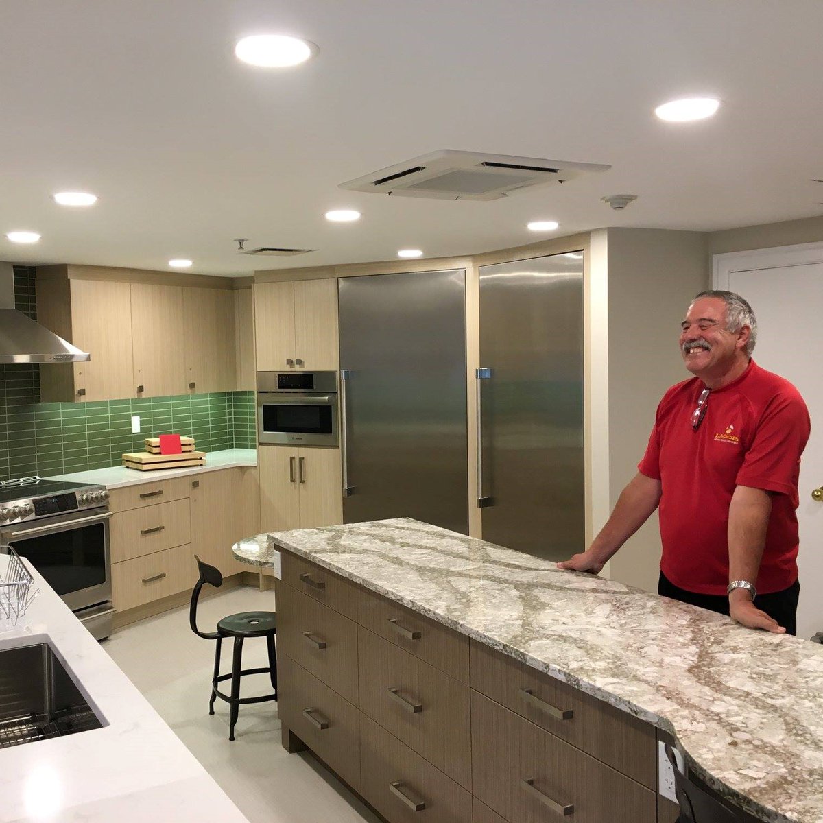 lagoishomes's tweet photo. Today is our Founder Herb Lagois' birthday and we would like to wish him all the best on his special day!
#LagoisDesignBuildRenovate #Lagois #LoveWhereYouLive #OttawaRenovators #Birthdays #Renovations #Craftsmen https://t.co/Tg2ja8RUqc