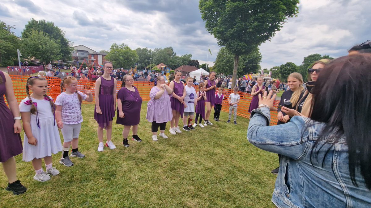 DivineDaysUK's tweet photo. @Westlancsbc @WLBC_Rangers @westlancscvs platinum jubilee celebrations Divine Days style 💜💜💜💜 https://t.co/wYCjCnHTxB
