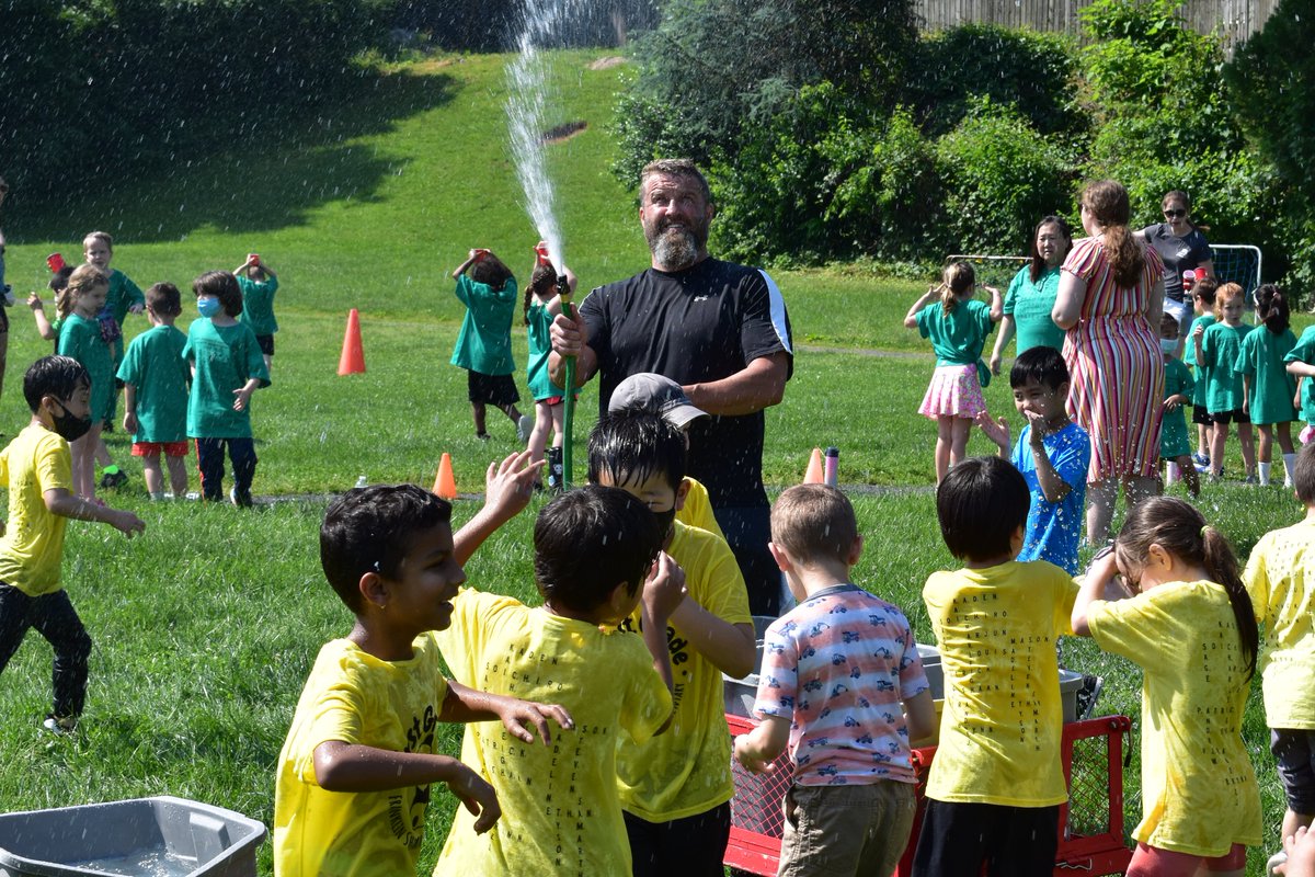 FSES_Pandas's tweet image. Field day fun at Franklin Sherman!  We are thrilled to once again be celebrating some of our time honored traditions.