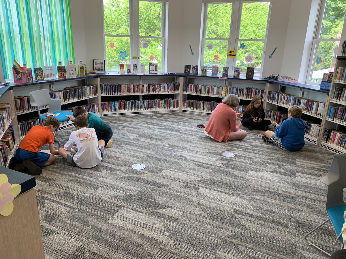 tpressler3's tweet photo. Some library fun with our 6th grade buddies! @tpressler3 @southoldelem @Southold_Lib @ellen_oneill @CherylMichaeli3 @monicarowsom https://t.co/JAZVs9skCX