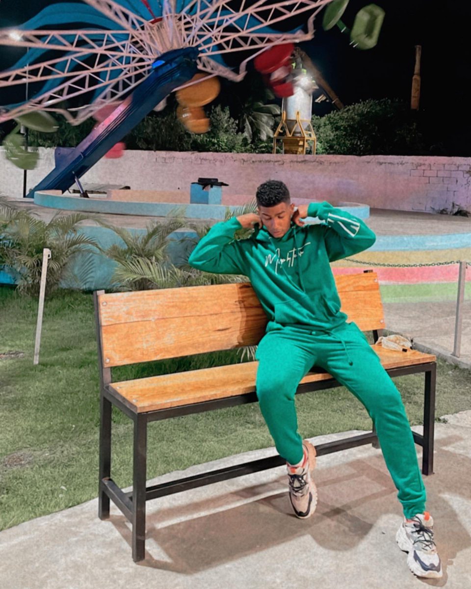 davisitoo95's tweet photo. La vida se disfruta más si la vivimos a plenitud   🔥🔥🔥 https://t.co/SXsuxCd9g5