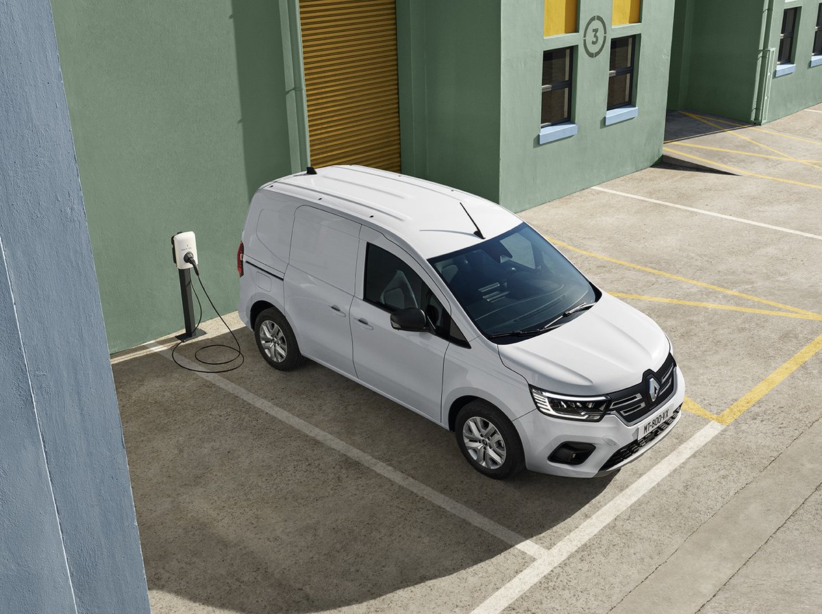 RenaultBeluxNL's tweet photo. bestel vanaf nu nieuwe #Renault #KangooVan #ETECH 100% #electric. herontdek zijn uitstekende laadlengte met ‘open Sesame by Renault ®’ en zijn laadvolume tot wel 3.9m3. https://t.co/TP7Z7G6zDu