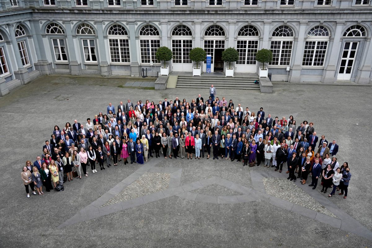 WeProtect Global Alliance (@weprotect) on Twitter photo At the #TurnTheTide🌊 Summit, all members of <a href="/WeProtect/">WeProtect Global Alliance</a> committed to
🔵accelerating global cooperation and innovation to prevent and address child sexual abuse online
🔵stepping up national prevention and response to this threat
Read all the commitments➡️weprotect.org/library/commun… At the #TurnTheTide🌊 Summit, all members of <a href="/WeProtect/">WeProtect Global Alliance</a> committed to
🔵accelerating global cooperation and innovation to prevent and address child sexual abuse online
🔵stepping up national prevention and response to this threat
Read all the commitments➡️weprotect.org/library/commun…