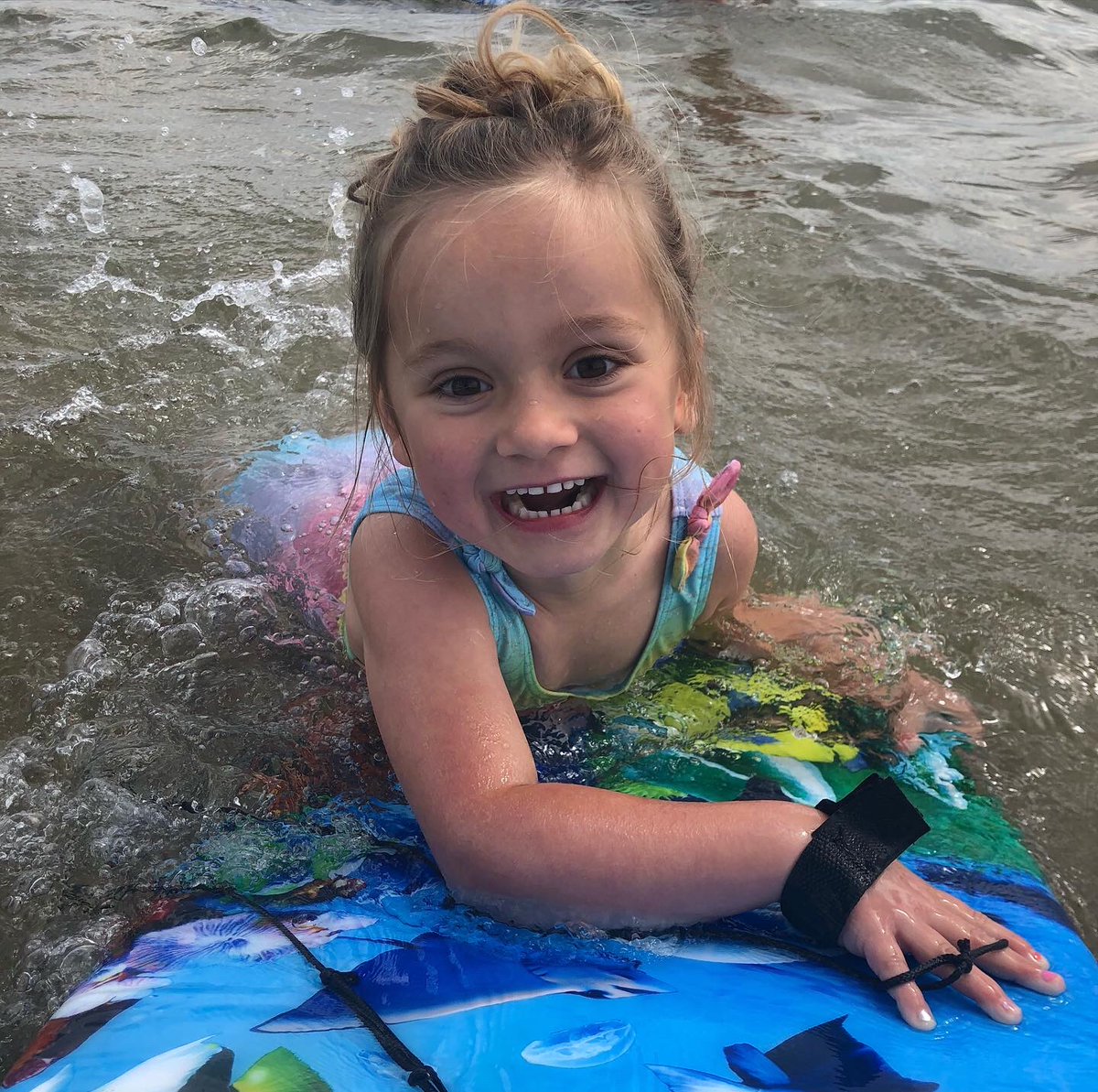 BennettBunchHQ's tweet photo. Lots of vitamin sea for our second day of wild!!! 💙🌊☀️
#30DaysWild https://t.co/WTAhrltGAE