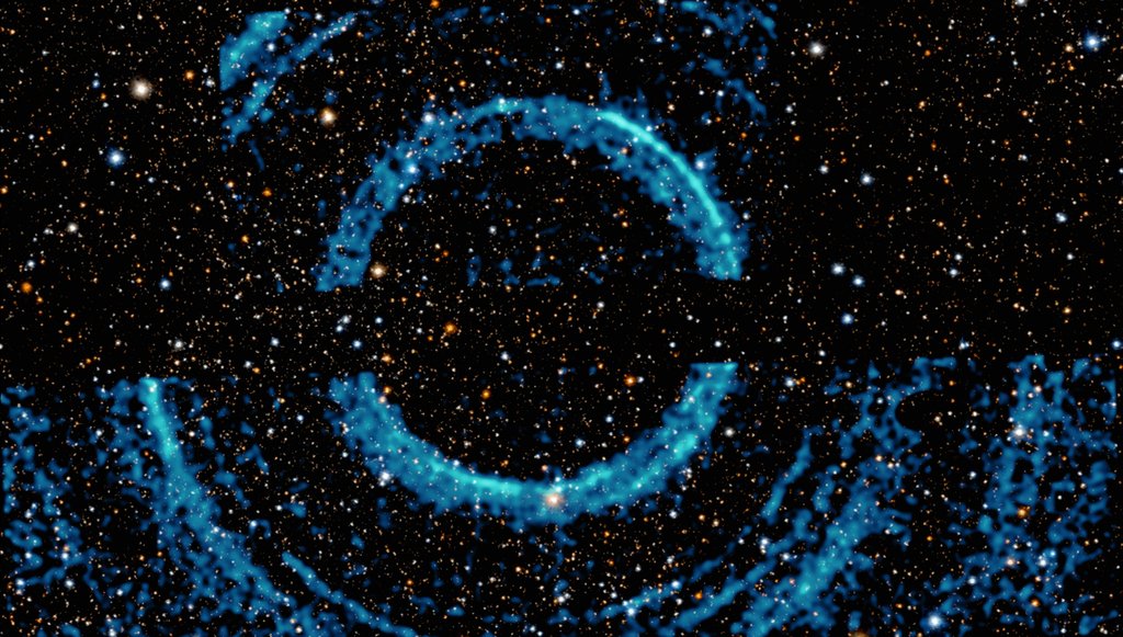 MattHaagMusic's tweet photo. Huge Rings Around a Black Hole via NASA https://t.co/sPVuAtZAa7 https://t.co/4Kw6zLalDw