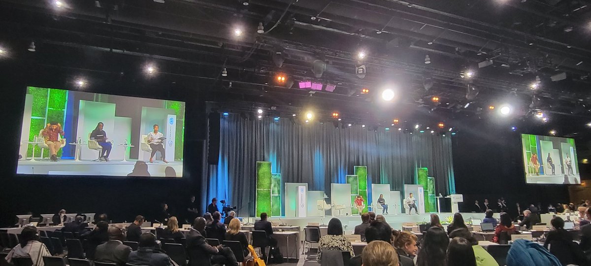 Vanessa Nakate's closing statement: 
"We've wasted 50 precious years. Let's not waste more time. We cannot eat #coal, we cannot drink #oil, and we cannot breathe #gas!"
#Stockholm50 #FossilFuelTreaty #PhaseOutFossilFuel #Climate #Reparations #GlobalGND #KeepItInTheGround
<a href="/IPCC_CH/">IPCC</a>