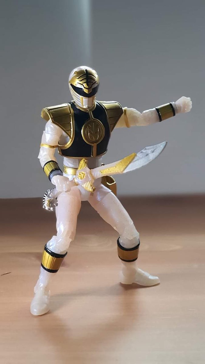 RangerChamber's tweet photo. Metallic Armor White Ranger Spotted in Malaysia!
#PowerRangers #NewsFromTheGrid #MightyMorphinPowerRangers #MetallicArmor #PowerRangersLightningCollection #HasbroPulse #WhiteRanger @razzle1337 @Ranger_Liz @Martian_Ranger @MMPRtoys https://t.co/sVkW2qO2jR