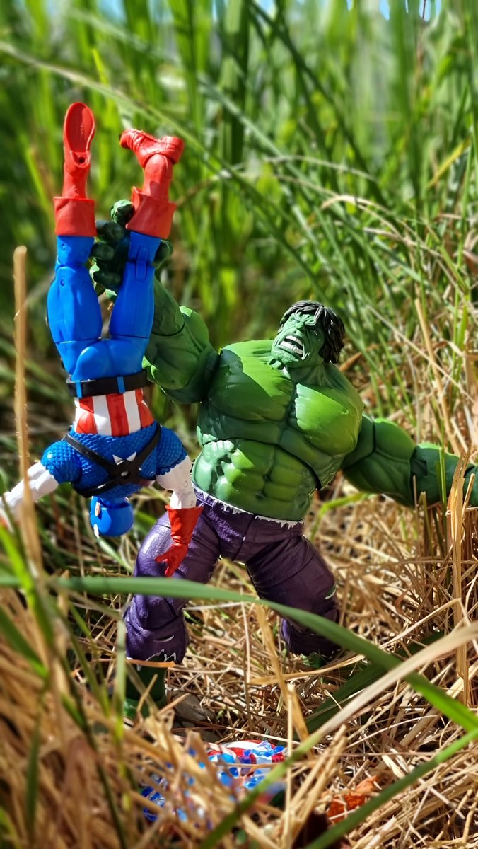 lestreamFR's tweet photo. Venez donner vie à vos figurines dans #LeBefore !
@Maxildan et @SuperZouloux prennent une leçon de Toy Photo avec @Joe__Hume pour le concours #hasbrotoyphoto organisé par @hasbrofans_fr ! https://t.co/VAPaz0OEvj