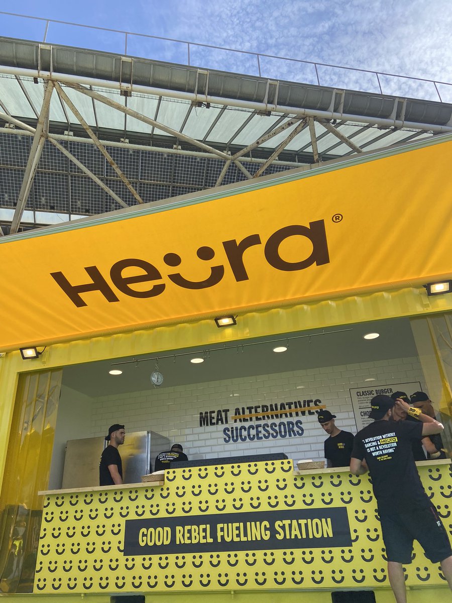 HeuraFoods's tweet photo. Ya estamos en @Primavera_Sound. Os pasáis por la #GoodRebel ⛽️ station? https://t.co/251zm9X7sC
