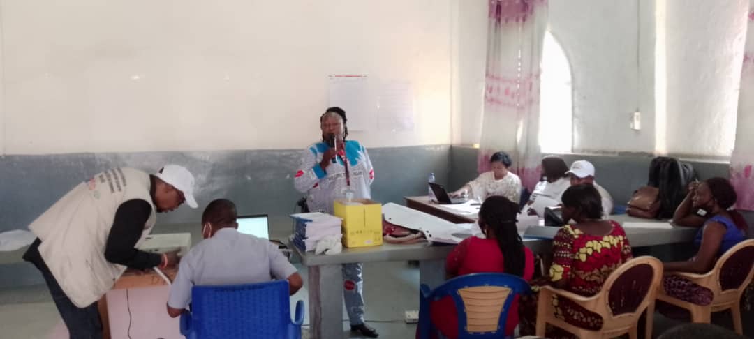 ADRA_DRC's tweet photo. KASAI : ADRA organise un renforcement de capacités de 39 prestataires des soins sur la planificat° familiale &amp; méthodes de contracept° moderne dans le but de réduire le taux de mortalité maternelle &amp; infantile durant  l'accouchement.https://t.co/9Q1TZqVs4Z https://t.co/BR1nWb9Vx9