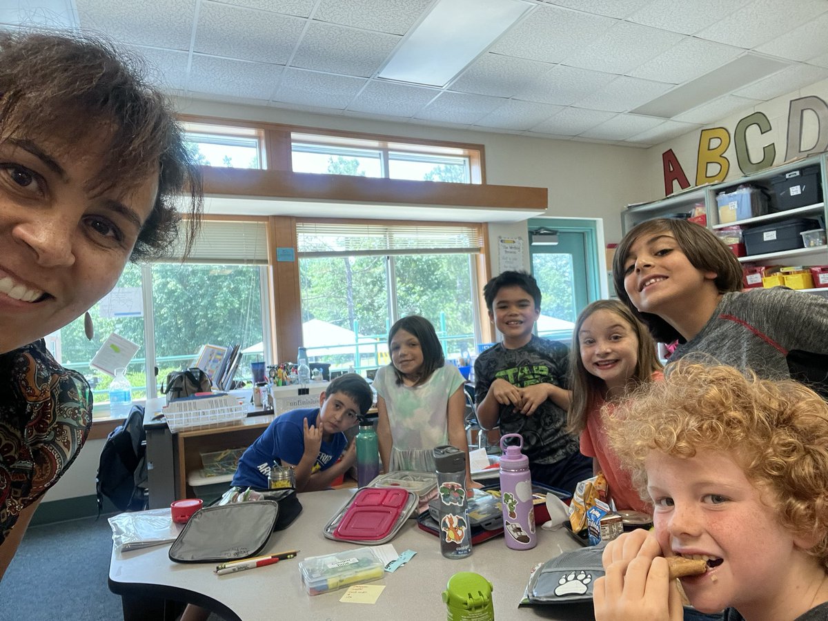 Mrs. Bloomer tweet media