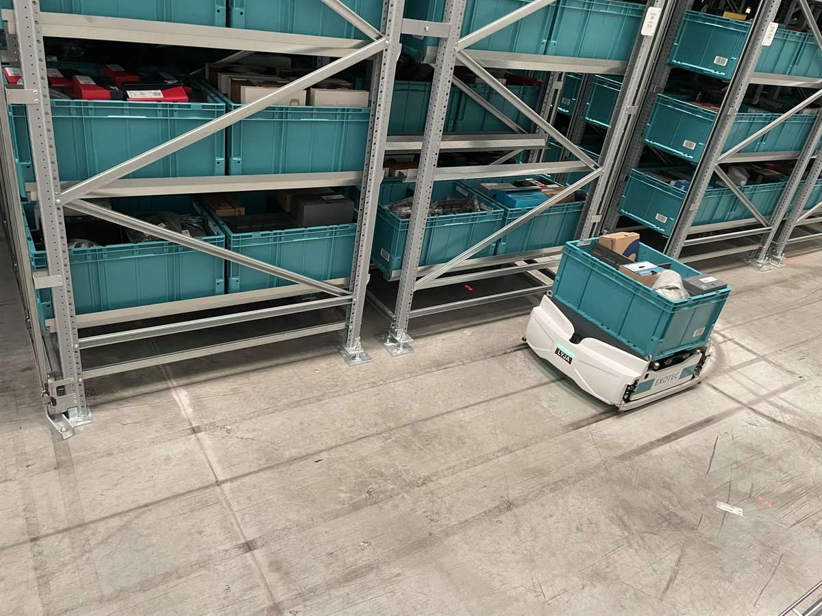 jvilamarta's tweet photo. Avui hem assistit en nom de la @Cambramanresa i en representació de la seva presidenta @SilviaGratacos a l’inauguració de les noves i modernes instal·lacions d’@EsboLogistic a #Sallent
Amb la presència del MHP @perearagones @RosaVestit @estevepinto @davidsaldoni https://t.co/XhZb4u6VGw