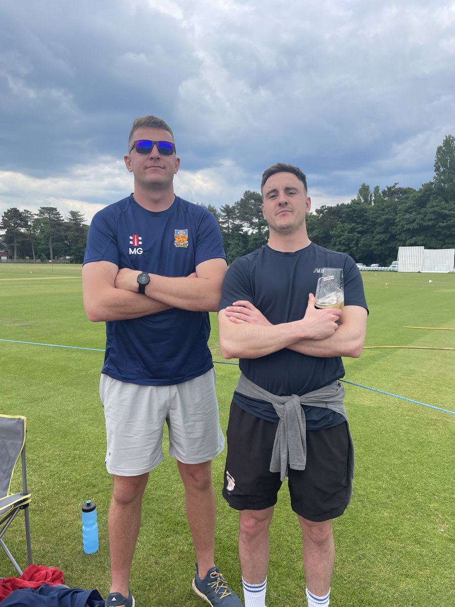 MortgageSusanne's tweet photo. Rounders was never like this in my day #goodfun @LythamTennis #goodscores not through to semi final so #onit @MatthewGarrod5 @LaniganAdam #youngones #jubileecelebrations https://t.co/IWOTiXlb8q