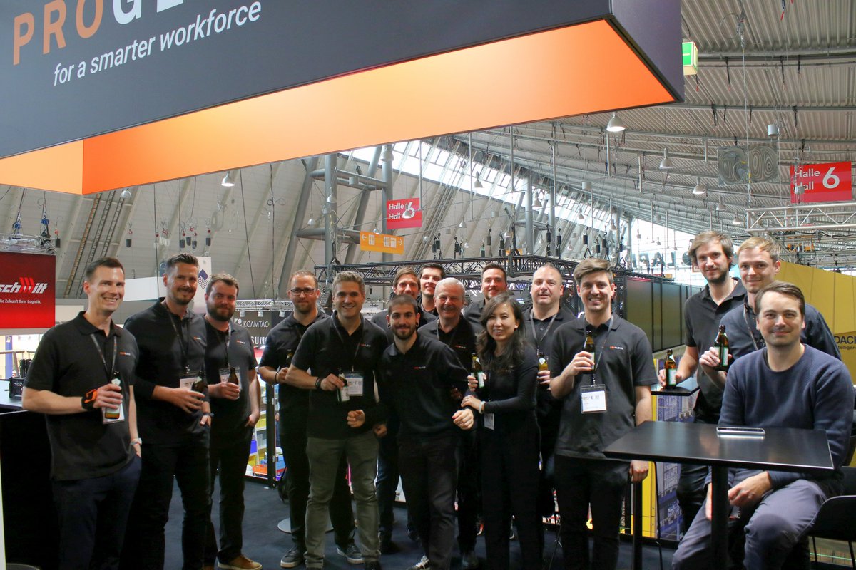 ProGlove's tweet image. #LogiMAT2022 was a blast! Lots of happy faces &amp;amp; curious visitors at our booth! Thank you everyone for attending &amp;amp; thank you to our partners who shared their valuable insights during the past 3 days! 
Great team effort from our people to organize this amazing booth!🤝