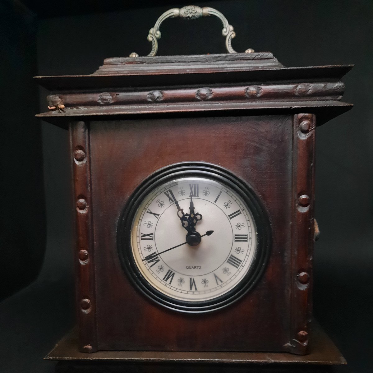 Warped_Paint's tweet photo. (2/2) 
A couple more photo's for details of the Clockbox.

#necromunda #grilletbox #WarhammerCommunity #warhammer #PaintingWarhammer #Inq28 #warhammer40k #Warmongers @WarComTeam https://t.co/VsX0eWiZQh