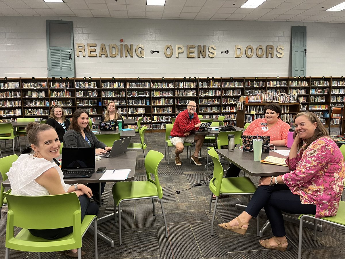 FayetteDLS's tweet photo. @fcboe Summer Teaching and Learning Conference. Thanks to @WhitewaterMS for hosting and so many teachers and presenters that were able to attend! We are SparkED! https://t.co/WTxWNyXMTS