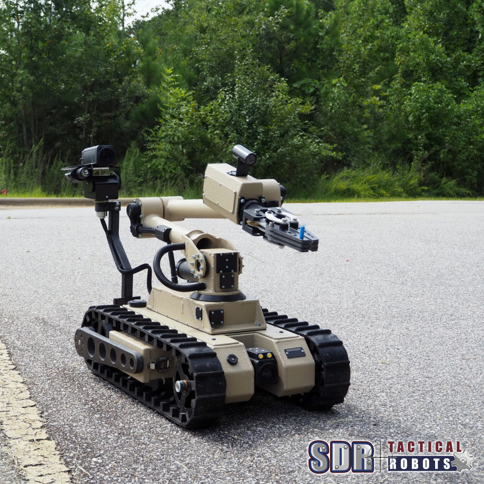 SuperDroid Robots Twitter: "Protect your team with our #tactical #support #robot. This #UGV system is ready to put itself in harms way so you have to. Learn more about