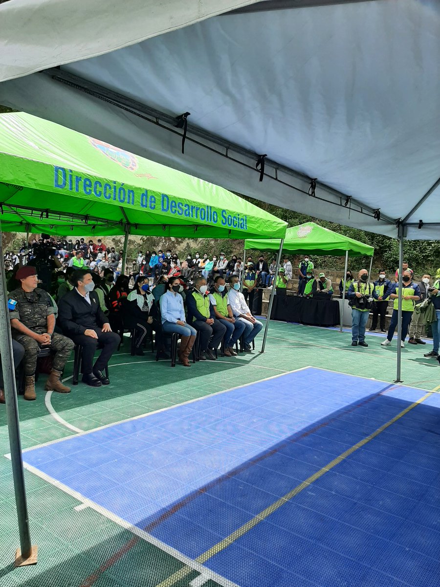 AreliTGW's tweet photo. @muniguate realiza jornada de reforestación en Parque Ecológico La Asunción, zona 5 de la cuidado capital 
@TGWdigital https://t.co/neVHb6GX4l