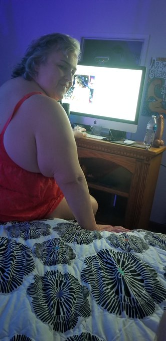 A girl has to keep up with her social media. It's not easy being Daisy❤ https://t.co/QVFHqPNIKO<a href="/tag/free"class="tags"><span>#free</span></a><a href="/tag/bbw"class="tags"><span>#bbw</span></a><a href="/tag/maturewives"class="tags"><span>#maturewives</span></a><a href="/tag/xhamster"class="tags"><span>#xhamster</span></a><a href="/tag/maturevideo"class="tags"><span>#maturevideo</span></a>