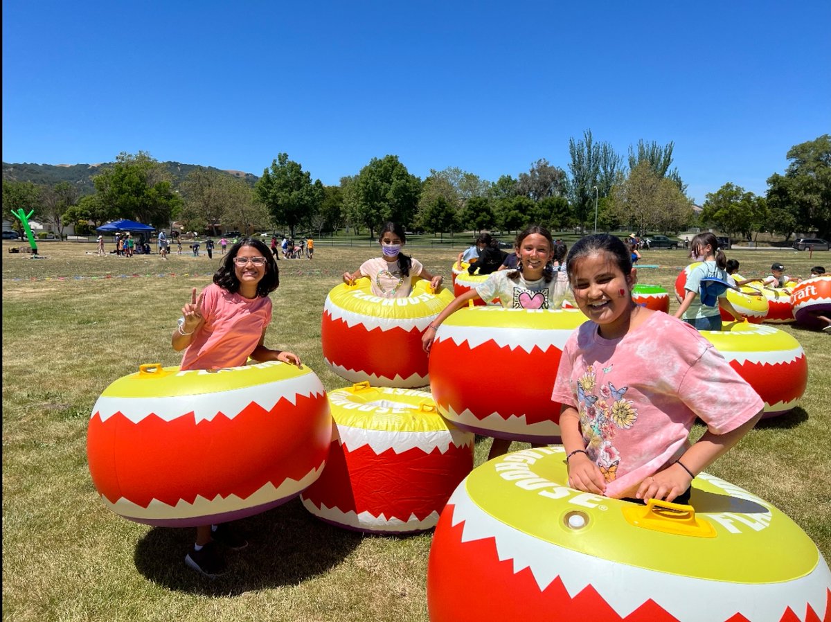 PleasantonUSD's tweet photo. Our Donlon Cubs celebrated the end of the school year with a fun day on the field! ☀️ #PUSDedu https://t.co/0UyyicpBE4