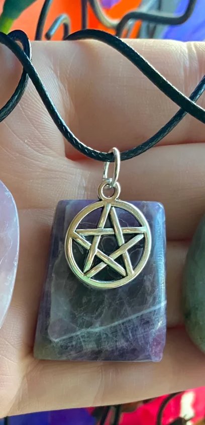 merikuros's tweet photo. Two sales away from my daily goal!! Let’s find homes for some pretty purple products 💜✨💜
https://t.co/Vygerepwjo https://t.co/kZx89CoM5z
