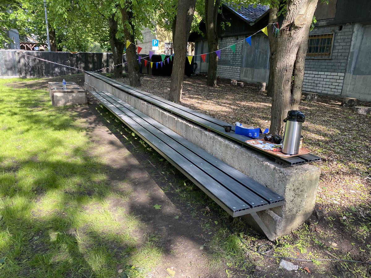 Ciekurkalna's tweet photo. Šodien Čiekurkalna Bibliotēkas dārzā sākas kultūras pasākumu #Strops sezona! Aicinām nākt un izbaudīt ne vien pasākumu, bet arī mūsu un draugu labiekārtoto teritoriju! #Čiekurkalns #ČAB #RCB @VNI_LV https://t.co/ZuNvc2pbNW