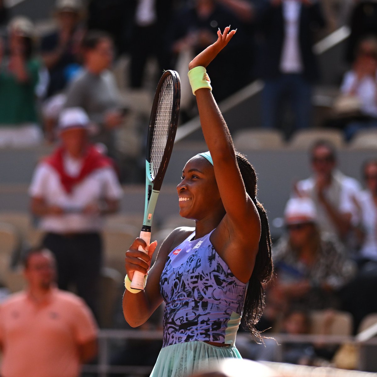 rolandgarros's tweet photo. 2018 👉 Girls’ Champion
2022 👉 Women’s Finalist

#RolandGarros | @CocoGauff https://t.co/yh9wkecUrz
