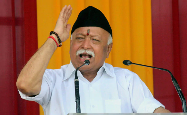 ndtv's tweet photo. 🔴 #BREAKING | RSS Chief Mohan Bhagwat Says "Why Look For Shivling In Every Mosque" https://t.co/a08fLEX90y https://t.co/tnP1od6H4g